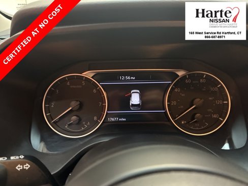Used 2024 Nissan Rogue S image 9