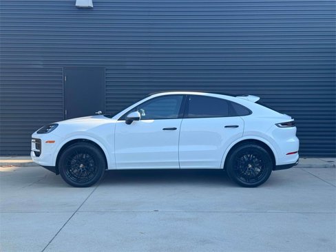 New 2026 Porsche Cayenne Coupe image 2