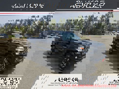 Used 2020 Toyota Tacoma TRD Sport image 2