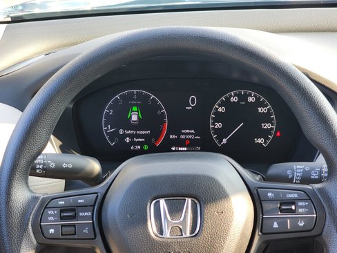 Used 2025 Honda HR-V LX image 11