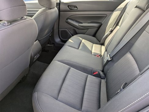 Used 2024 Nissan Altima 2.5 SV image 27