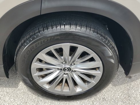 Used 2024 MAZDA CX-90 3.3 Turbo w/ Preferred Plus image 7