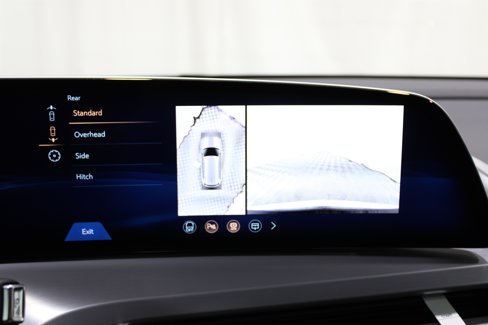 New 2026 Cadillac Vistiq Luxury w/ LPO, Floor Liner Package image 16
