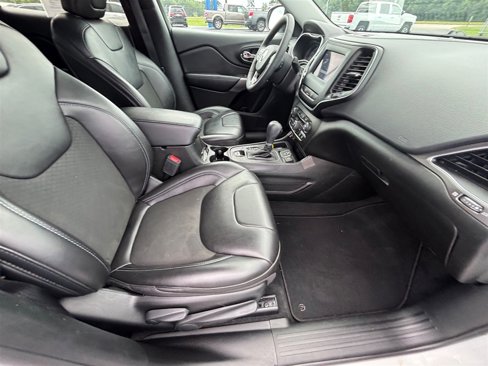 Used 2021 Jeep Cherokee Latitude Plus image 37