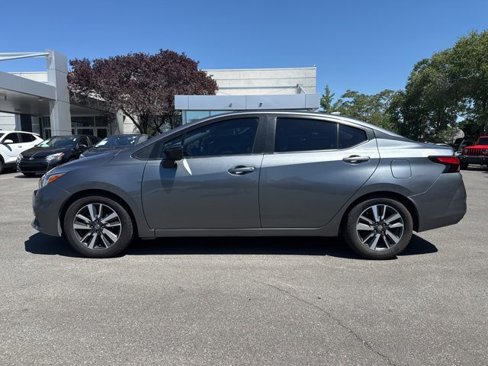 Used 2021 Nissan Versa SV image 30