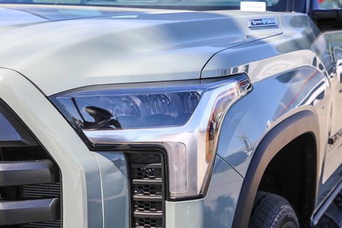 New 2025 Toyota Tundra Limited image 9