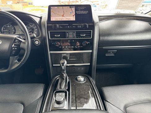 Used 2024 INFINITI QX80 Luxe image 10