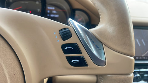 Used 2011 Porsche Panamera 4 image 56