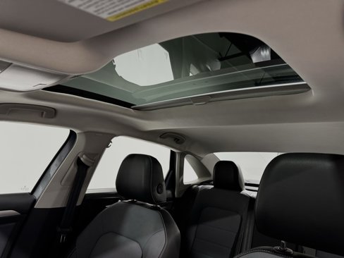 Used 2025 Volkswagen Jetta SE image 7