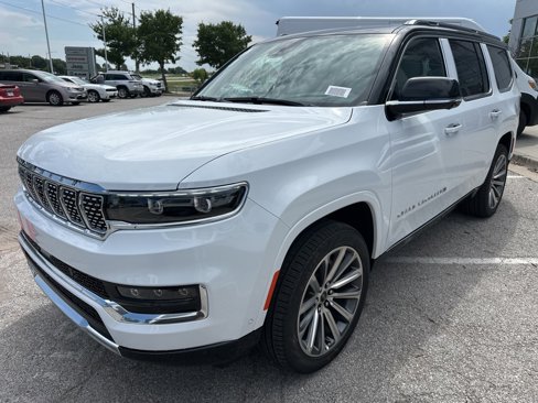 New 2025 Jeep Grand Wagoneer 4WD image 12