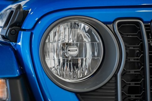 New 2025 Jeep Gladiator Sport image 10