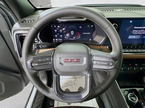 New 2025 GMC Canyon AT4 image 11