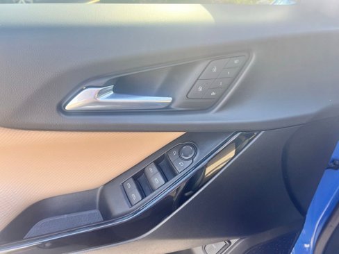 Used 2025 Chevrolet Equinox ACTIV w/ Safety and Technology Package image 16