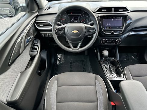 Certified 2023 Chevrolet TrailBlazer LT w/ Convenience Package image 21
