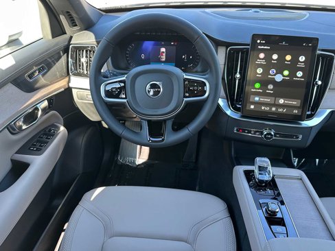 New 2026 Volvo XC90 B6 Plus w/ Protection Package Premier image 18