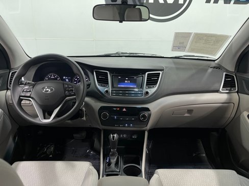 Used 2017 Hyundai Tucson SE image 17