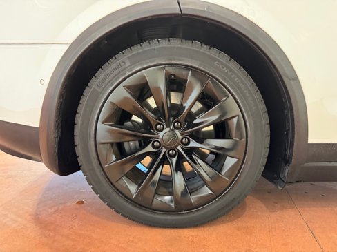 Used 2019 Tesla Model X Long Range image 14