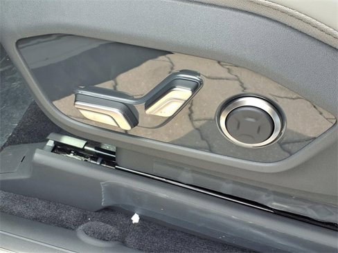 New 2026 Kia EV9 Wind image 17