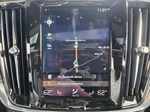 Used 2020 Volvo S90 T6 R-Design image 22