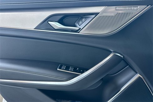 New 2024 Jaguar XF R-Dynamic SE image 10