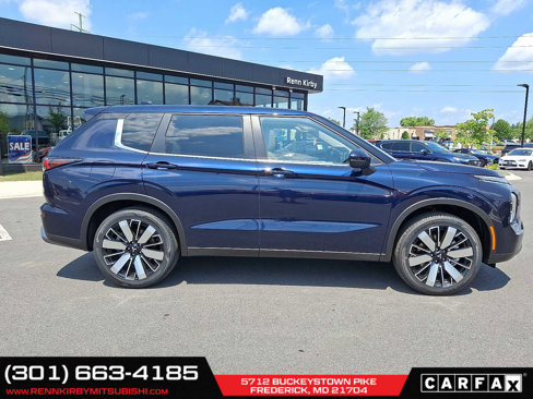 New 2025 Mitsubishi Outlander SE image 8