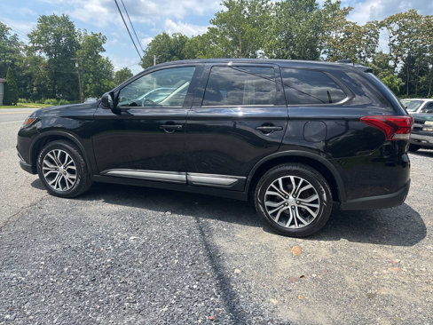 Used 2017 Mitsubishi Outlander ES image 17