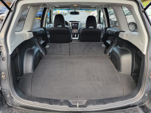Used 2011 Subaru Forester 2.5X Premium w/ All-Weather Pkg image 22