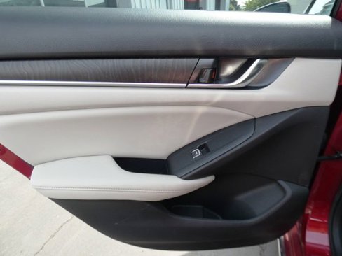 Used 2022 Honda Accord EX-L image 18