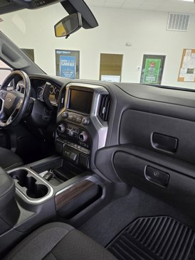 Used 2021 Chevrolet Silverado 1500 RST w/ Bed Protection Package image 15