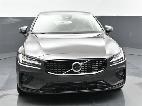 Used 2025 Volvo S60 B5 Plus w/ Protection Package Premier image 2