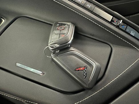 Used 2023 Chevrolet Corvette Stingray Convertible w/ Z51 Performance Package image 65