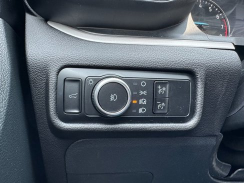 Used 2023 Ford Explorer XLT w/ Equipment Group 202A image 14