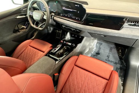 New 2025 Audi SQ6 e-tron Premium Plus image 26