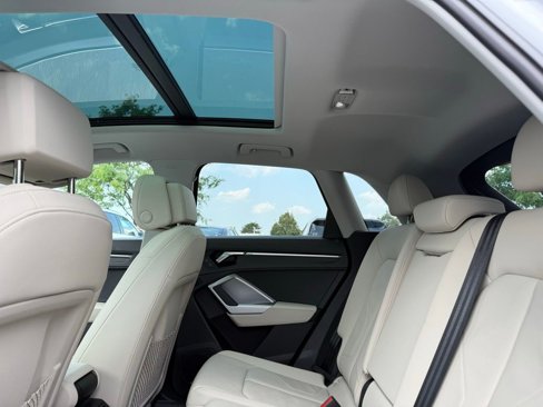 Used 2022 Audi Q3 2.0T Premium Plus image 15