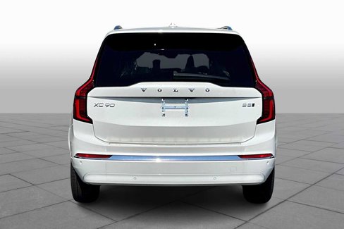 New 2026 Volvo XC90 B5 Core w/ Protection Package Premier image 4