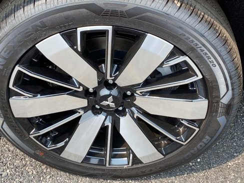New 2025 Mitsubishi Outlander AWD image 6
