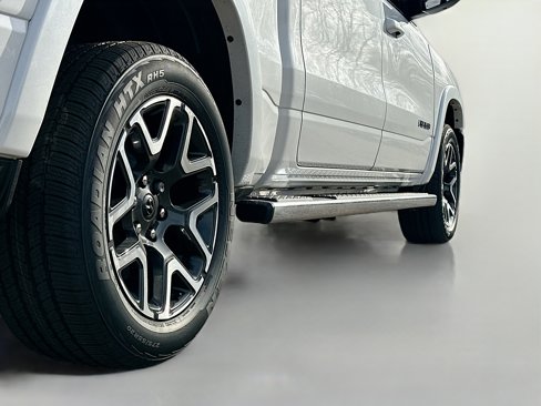 New 2025 RAM 1500 Laramie image 13