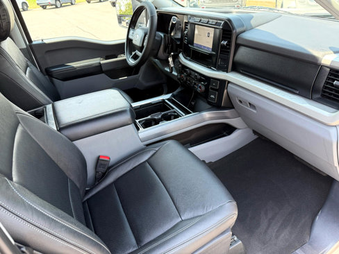 Used 2024 Ford F250 XLT w/ FX4 Off-Road Package image 18