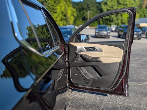 Used 2022 Chevrolet Traverse LT w/ LT Premium Package image 50