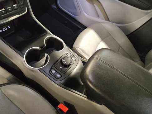 Used 2019 GMC Terrain SLT w/ Preferred Package image 26