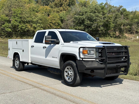 Used 2018 GMC Sierra 3500 4x4 Crew Cab w/ Sierra Convenience Package image 9