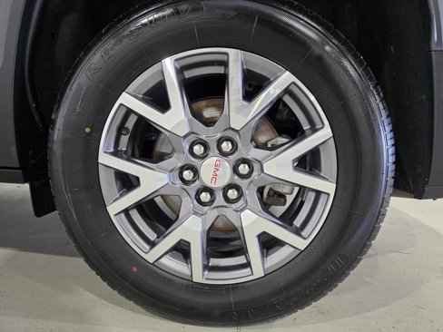 Used 2023 GMC Acadia SLT image 8