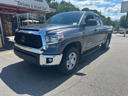 Used 2018 Toyota Tundra SR5 image 1