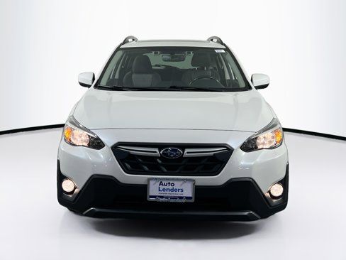 Used 2023 Subaru Crosstrek 2.0i Premium image 2