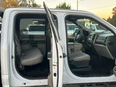 Used 2017 Ford F250 XL w/ Power Equipment Group image 16