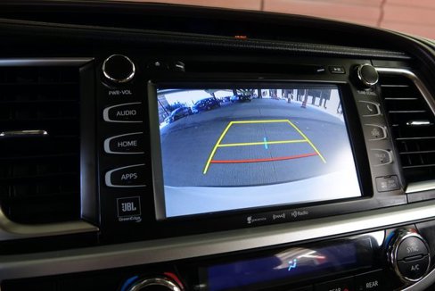 Used 2016 Toyota Highlander Limited image 51