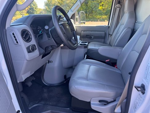 Used 2024 Ford E-350 and Econoline 350 Super Duty w/ Driver's Safety Package image 16