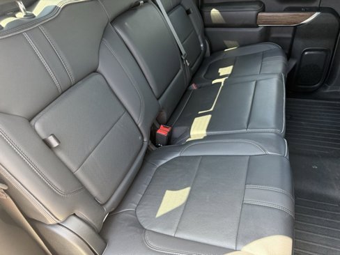 Used 2021 Chevrolet Silverado 2500 High Country w/ Z71 Off-Road Package image 15