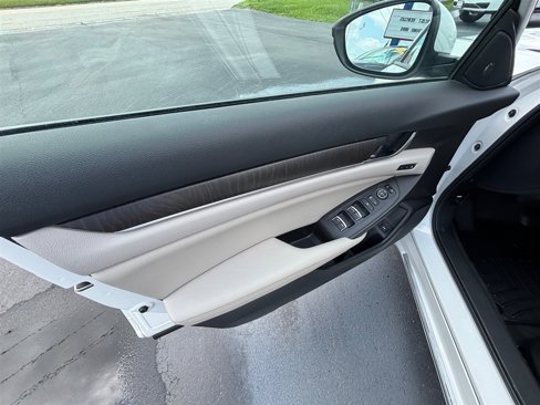 Used 2019 Honda Accord Touring image 20