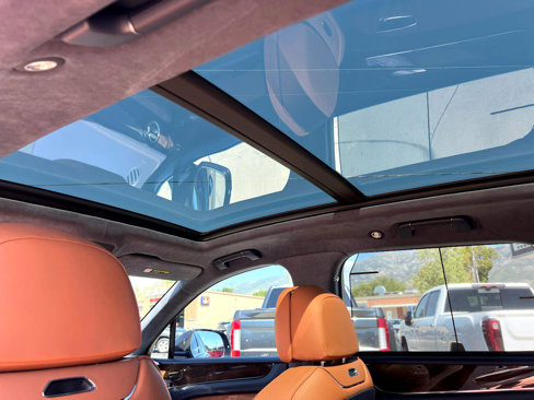 Used 2023 Bentley Bentayga image 26